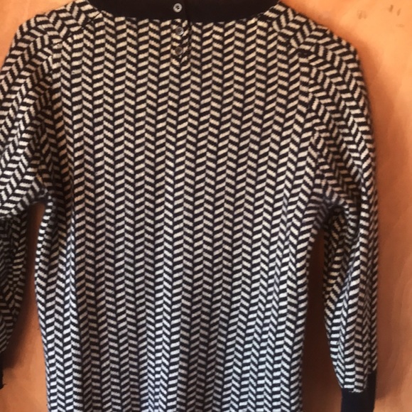 J. Crew, Italian cashmere navy and sea foam pattern size L - Picture 8 of 8